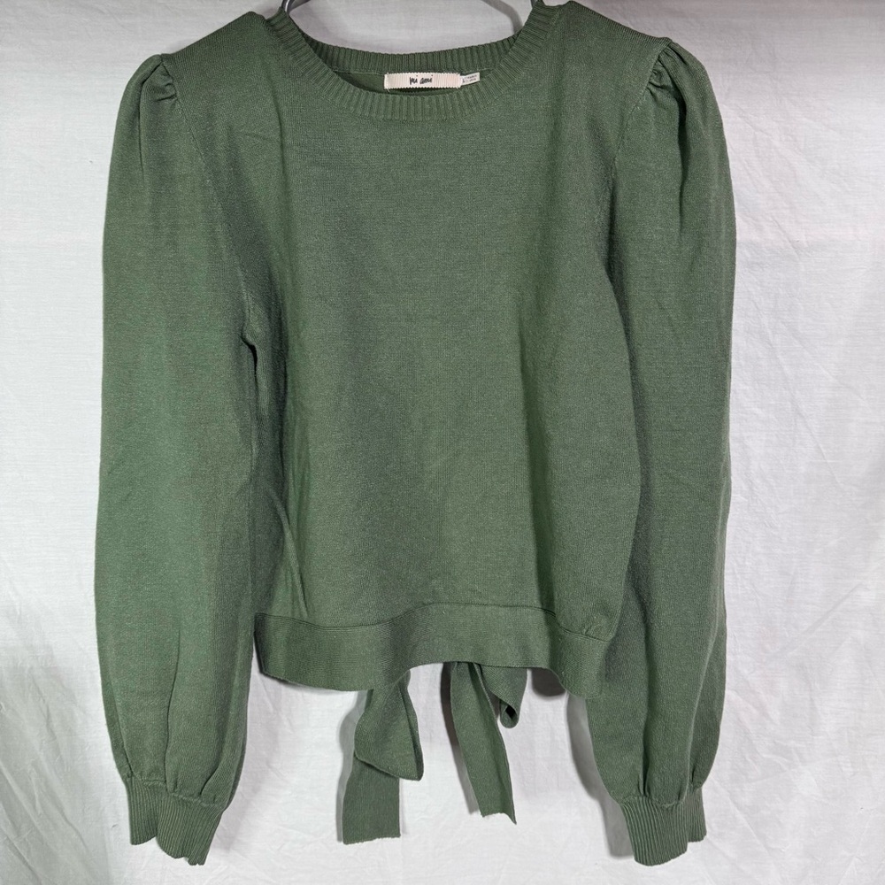 MiAmi green knit top with pleated shoulder and tie at back Size Large